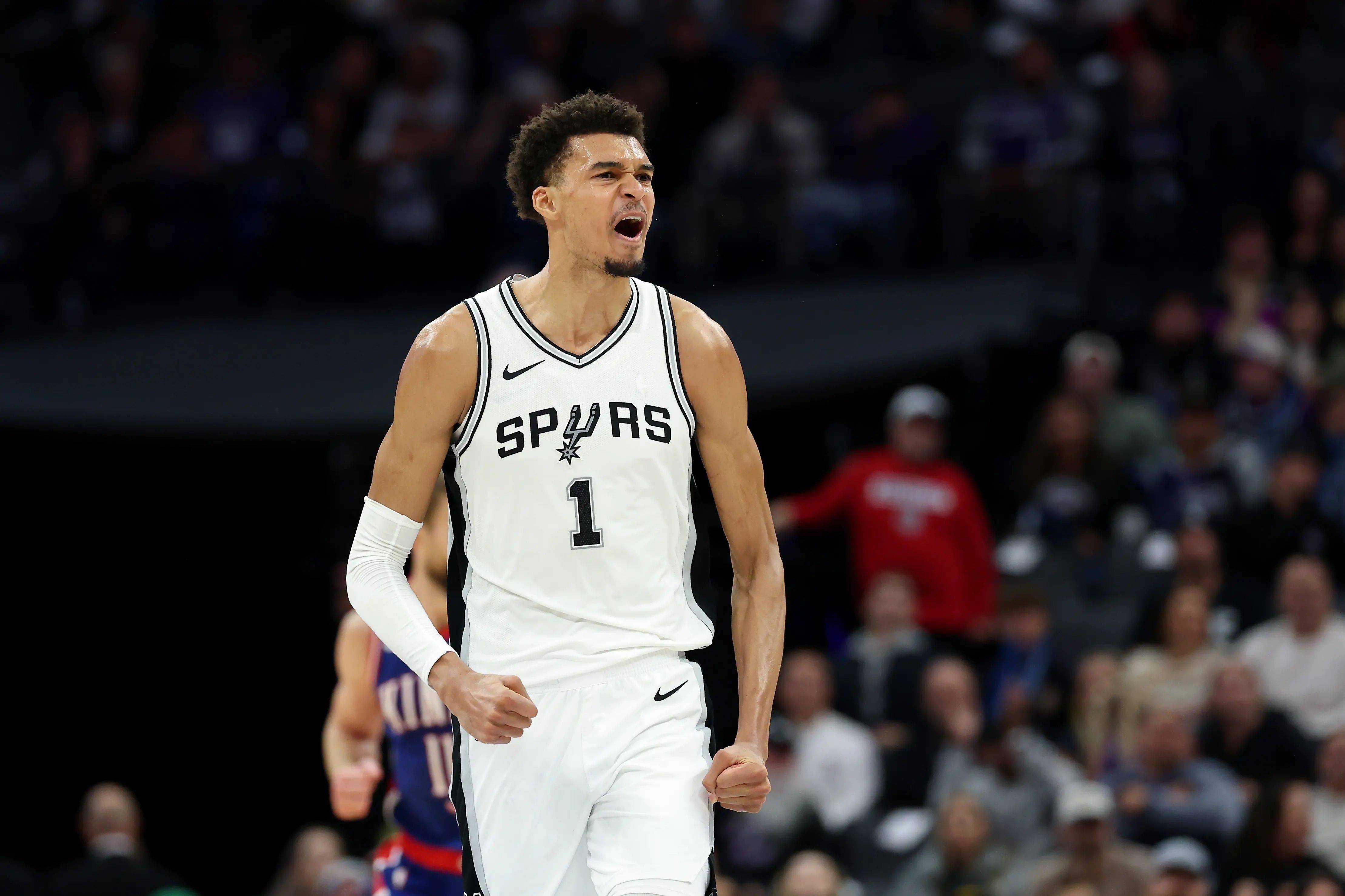 Xingkong-NBA季后赛训练课后再迎强敌；巴塞罗那篮球队更衣室发声；主帅态度：悬念犹存；身体对抗强度拉满的简单介绍