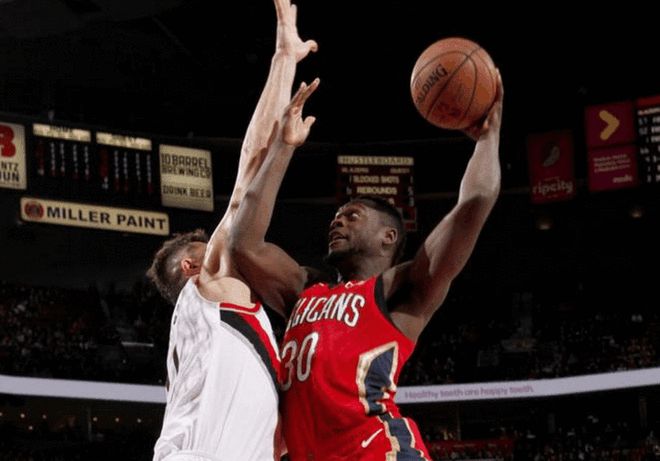 星空体育- 二胡独奏踏上幸福路 